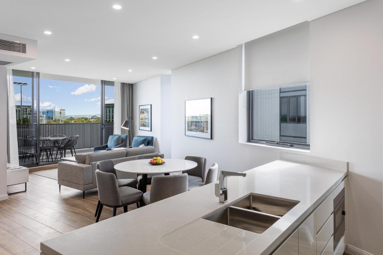 Meriton Suites Coward Street, Mascot Sydney Exteriér fotografie The interior of a typical apartment