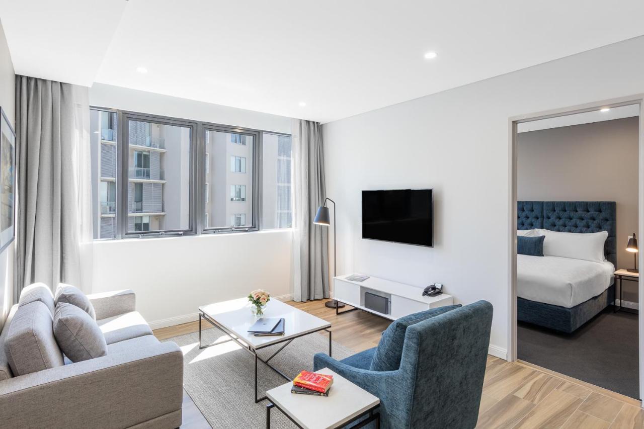 Meriton Suites Coward Street, Mascot Sydney Exteriér fotografie A two-bedroom apartment at the hotel