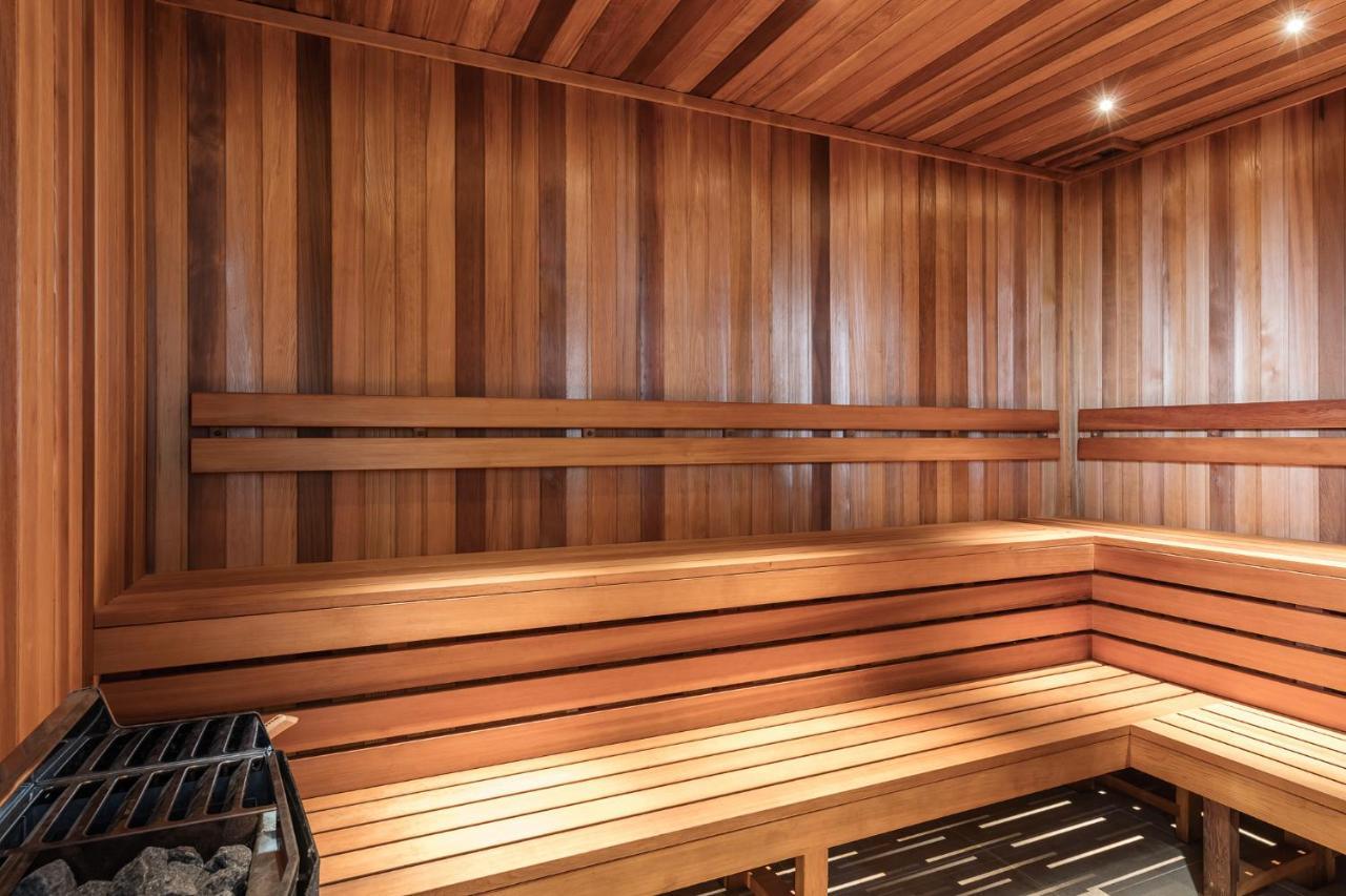 Meriton Suites Coward Street, Mascot Sydney Exteriér fotografie A modern Finnish sauna